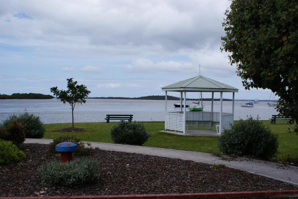 Karuah Riverside Motel Exteriör bild