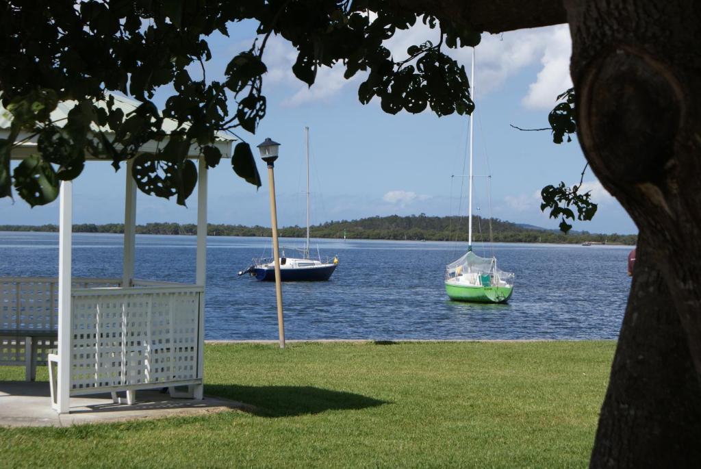 Karuah Riverside Motel Exteriör bild